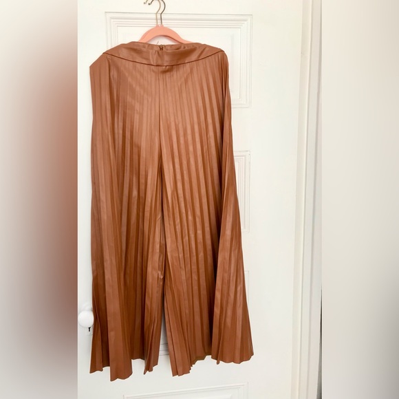 PU Brown Faux Leather Pleated Wide Leg Capri 3/4 Length Pants - Picture 3 of 5